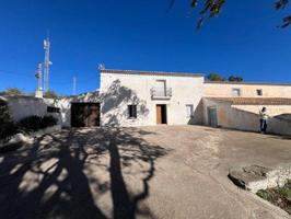 Chalet en venta en Casabermeja, Casabermeja photo 0