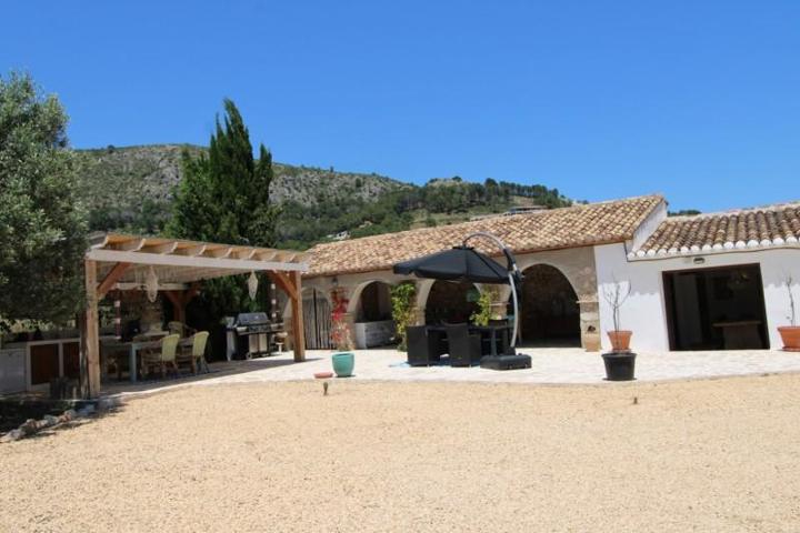 Chalet en venta en Alcalali photo 0