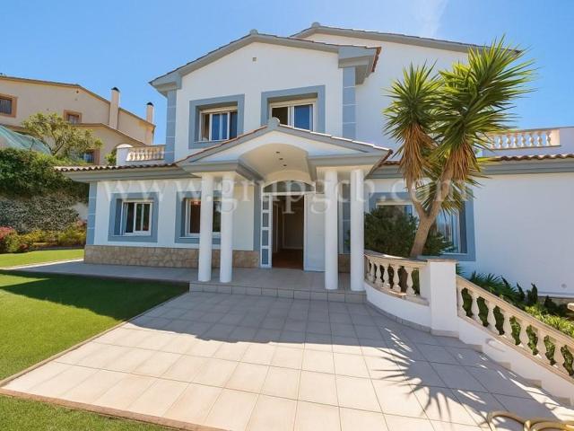 Casa en venta en Lloret de Mar photo 0