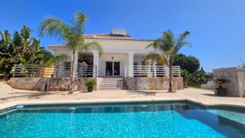 Chalet en venta en San Roque, Pueblo Nuevo De Guadiaro photo 0