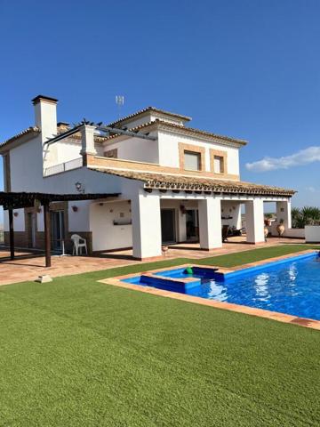 Casa en venta en Écija photo 0