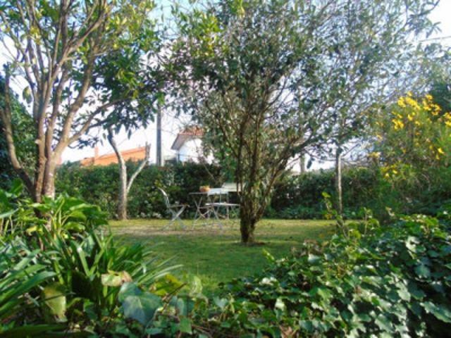 Edificio en venta en Outes, Noia photo 0