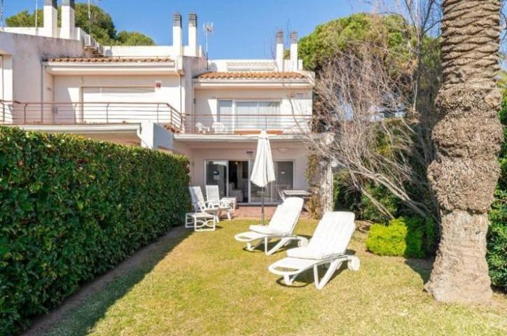 Adosada en venta en Cambrils, Urbanizacion - Vilafortuny photo 0