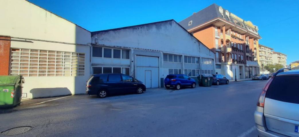 Nave industrial en venta en Colindres, Zona puerto photo 0