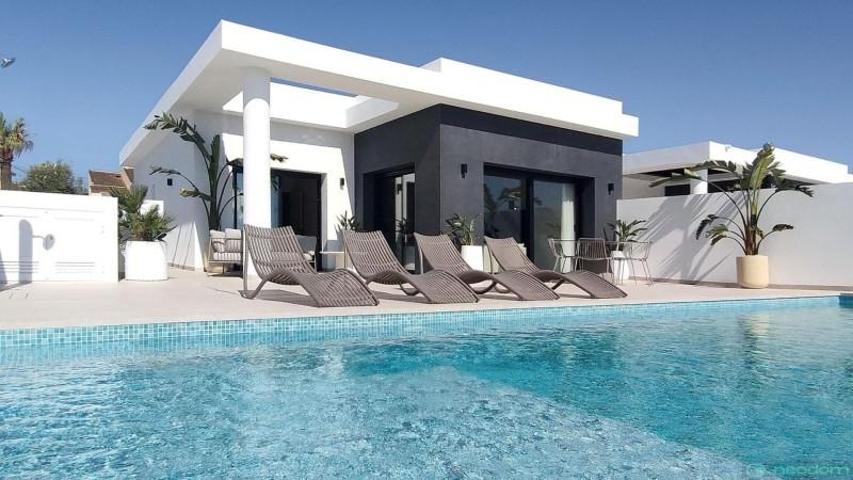 Chalet en venta en Rojales, Rojales photo 0