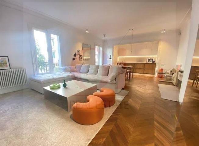 Apartamento en venta en Barcelona photo 0