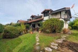 Chalet en venta en Gorliz, Lemoiz photo 0