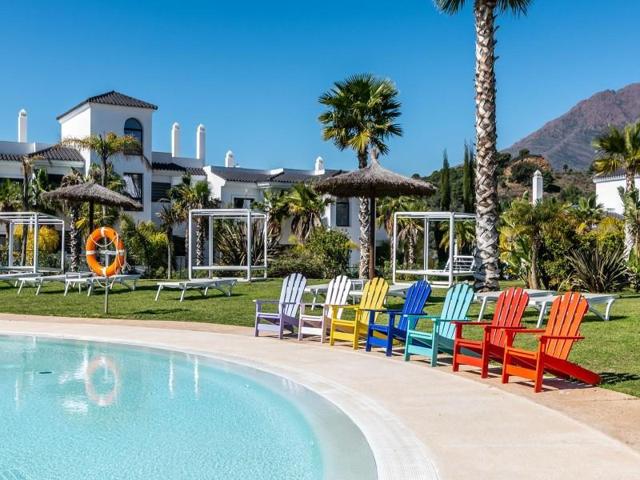 Apartamento en venta en Estepona, Estepona photo 0