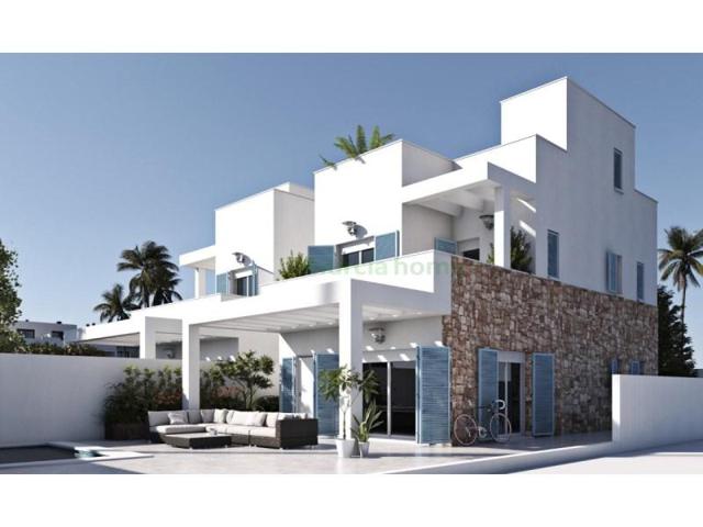 Casa en venta en Pilar de la Horadada photo 0