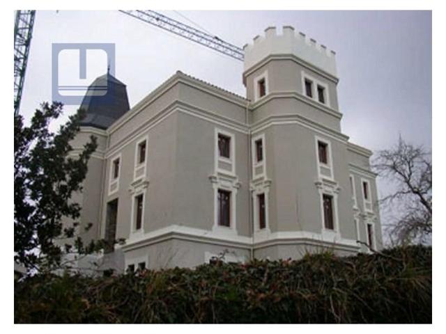 Casa con terreno en venta en Mungia, Larrauri photo 0