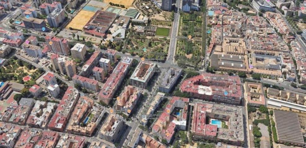 Oficina en venta en Sevilla, Nervion - La Buhaira photo 0