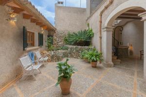 Casa en venta en Petra, Petra photo 0