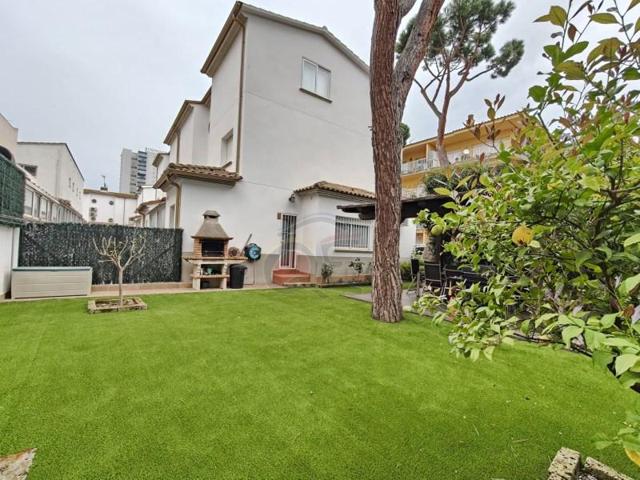 Casa en venta en Castell-Platja d'Aro photo 0