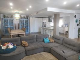 Aticos en venta en La Línea de la Concepción, Centro photo 0