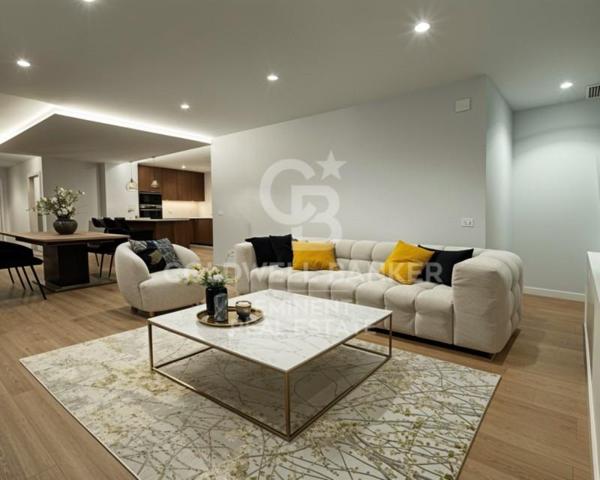 Piso en venta en Barcelona photo 0