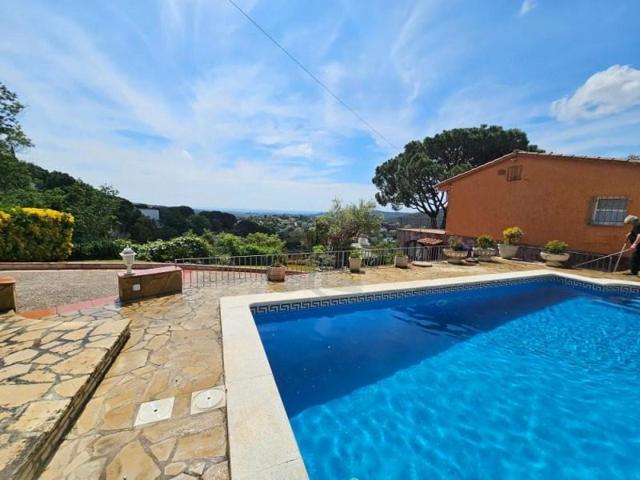 Casa en venta en Calonge photo 0