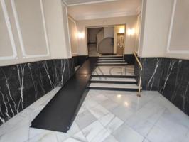 Piso en venta en Barcelona photo 0