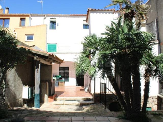 Casa en venta en Begur photo 0