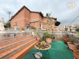 Chalet en venta en Sant Vicenç dels Horts, La guadia photo 0