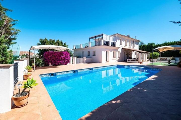 Chalet en venta en Alhaurín el Grande, Costa del Sol photo 0