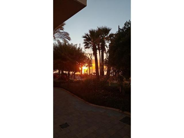 Apartamento en venta en Estepona photo 0