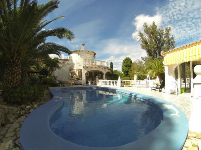 Chalet en venta en Denia, La Pedrera photo 0