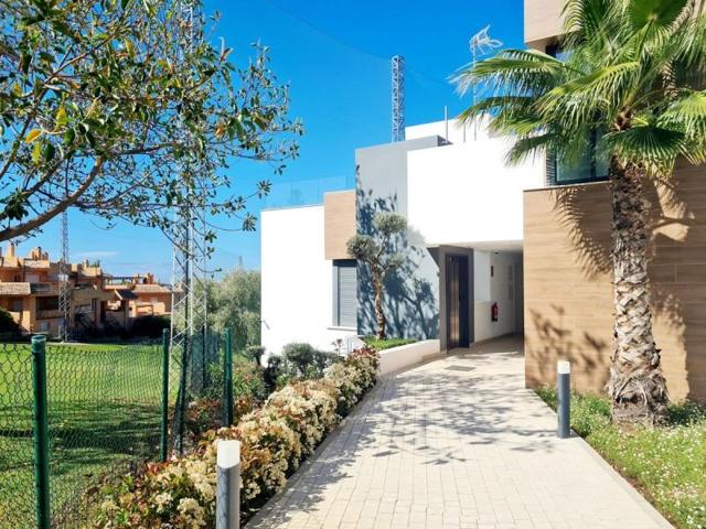 Apartamento en venta en Marbella, Artola Alta photo 0