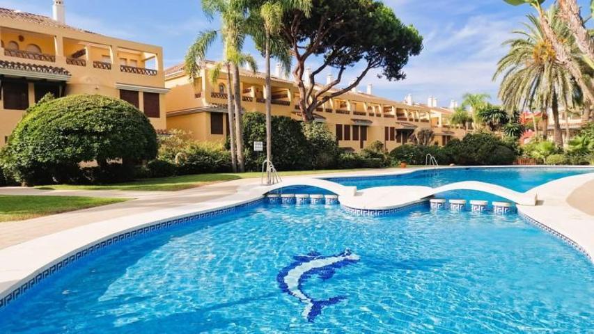 Apartamento en venta en Marbella, Marbella Este photo 0