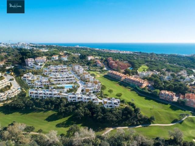 Duplex en venta en Marbella, Cabopino photo 0