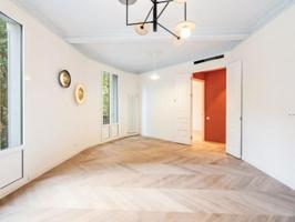 Apartamento en venta en Barcelona photo 0
