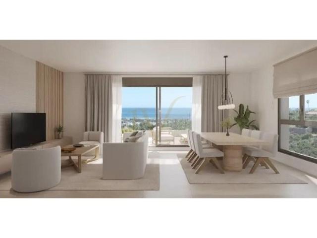 Apartamento en venta en Estepona photo 0