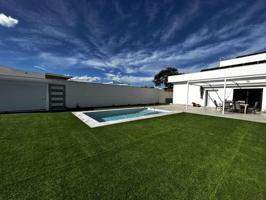 Chalet en venta en Alhaurín de la Torre, Pinos de Alhaurin photo 0