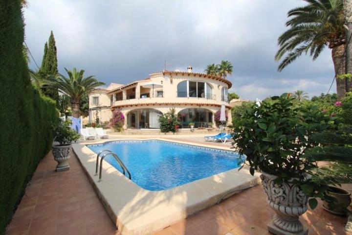 Chalet en venta en Calpe, Calpe photo 0