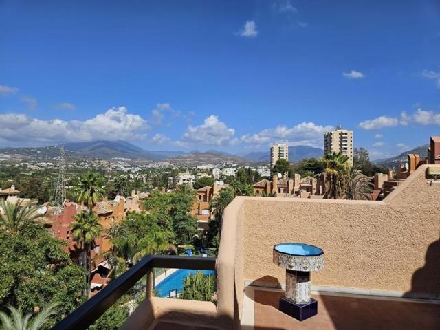 Casa en venta en Marbella, Marbella photo 0