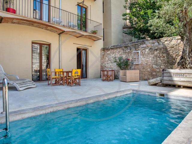 Piso en venta en Girona photo 0