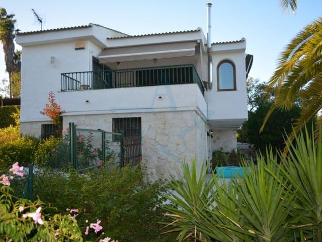 Chalet en venta en Cártama photo 0