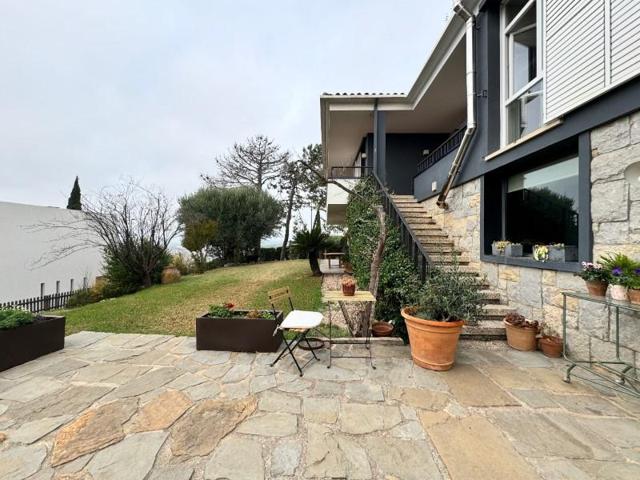 Casa en venta en Girona photo 0