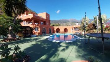 Chalet en venta en Güimar, Guimar photo 0