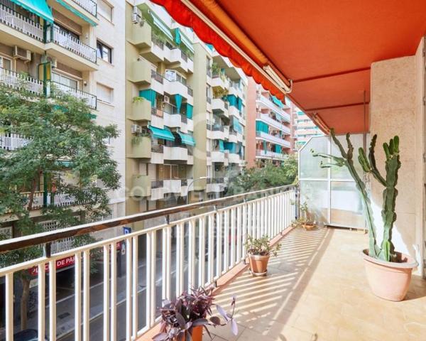 Piso en venta en Barcelona photo 0