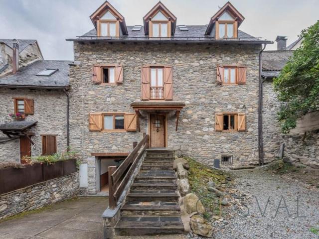 Casa en venta en Vielha e Mijaran photo 0