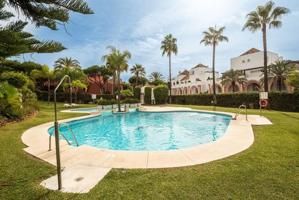 Atico Duplex en venta en Marbella, Marbella Este photo 0