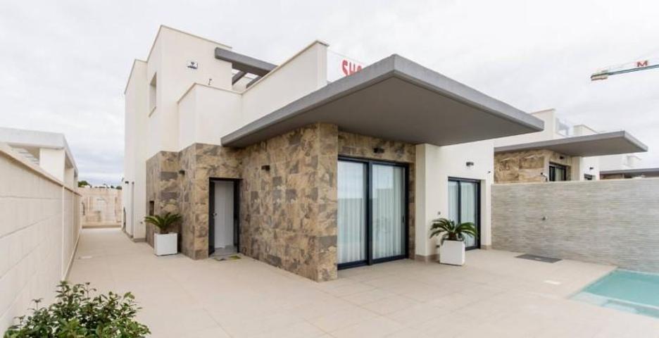 Chalet en venta en San Miguel de Salinas, Pueblo 9 photo 0