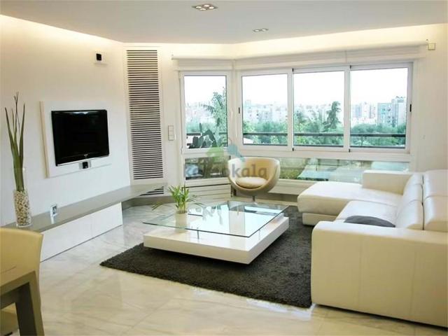 Apartamento en venta en Madrid, Estrella photo 0