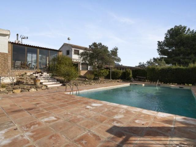 Chalet en venta en Cártama photo 0