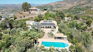 Chalet en venta en Vélez-Málaga, Vélez-Málaga photo 0