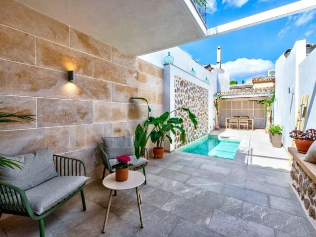 Casas de pueblo en venta en Pollença photo 0