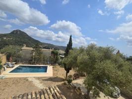 Chalet en venta en Puigpunyent, Puigpunyent photo 0