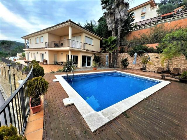 Casa en venta en Sant Feliu de Guíxols, Sant Feliu de Guíxols photo 0