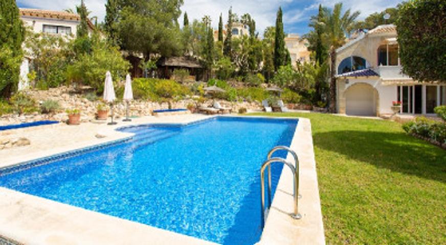 Chalet en venta en Orihuela Costa, Orihuela Costa photo 0