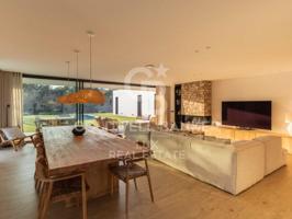 Casa en venta en Peralada photo 0